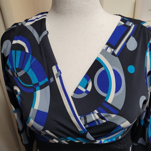 NWT Rabbit Rabbit Rabbit Designs Abstract Design Print Size 14 - Picture 2 of 9